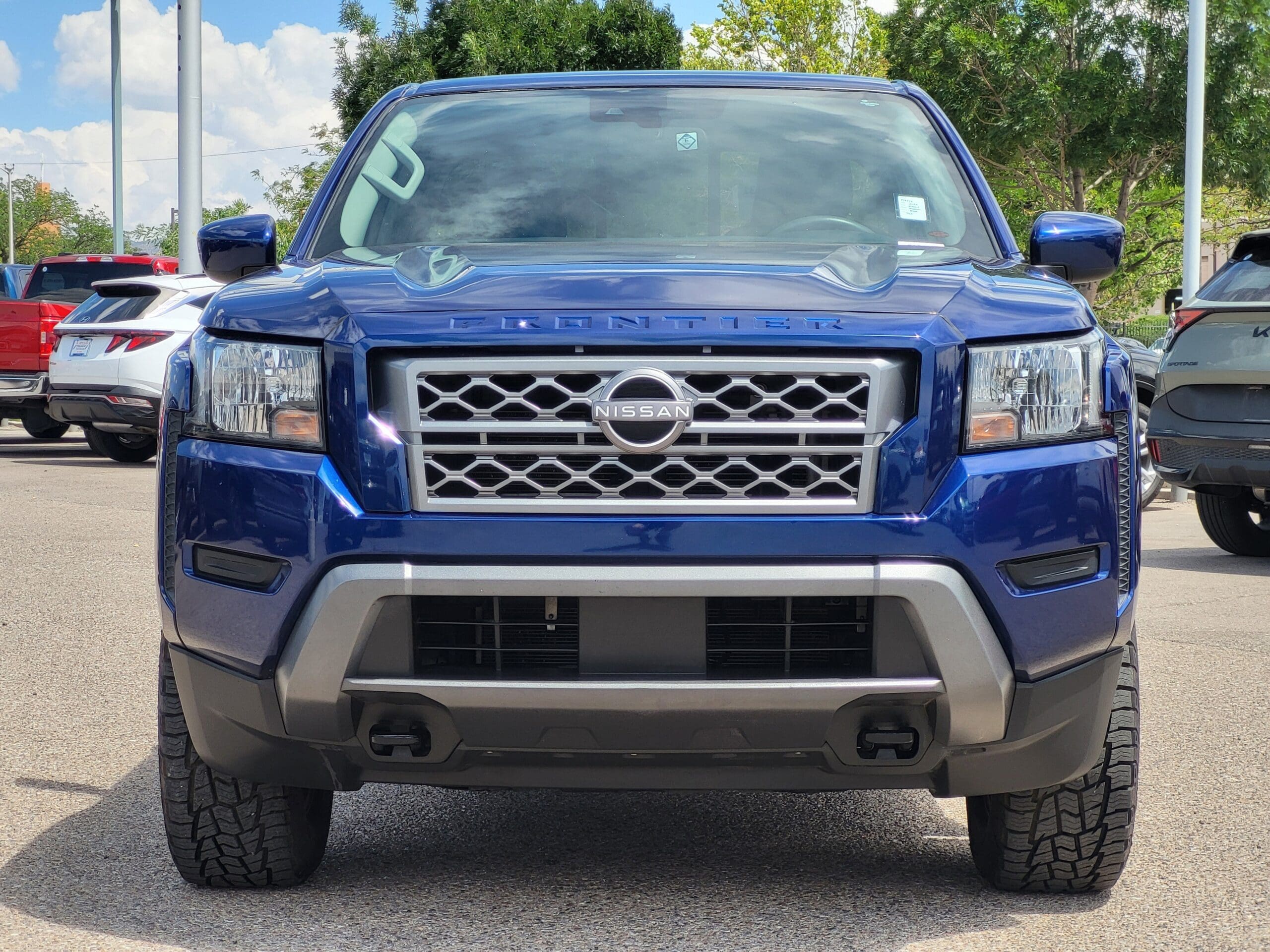 2022 Nissan Frontier - Image 2