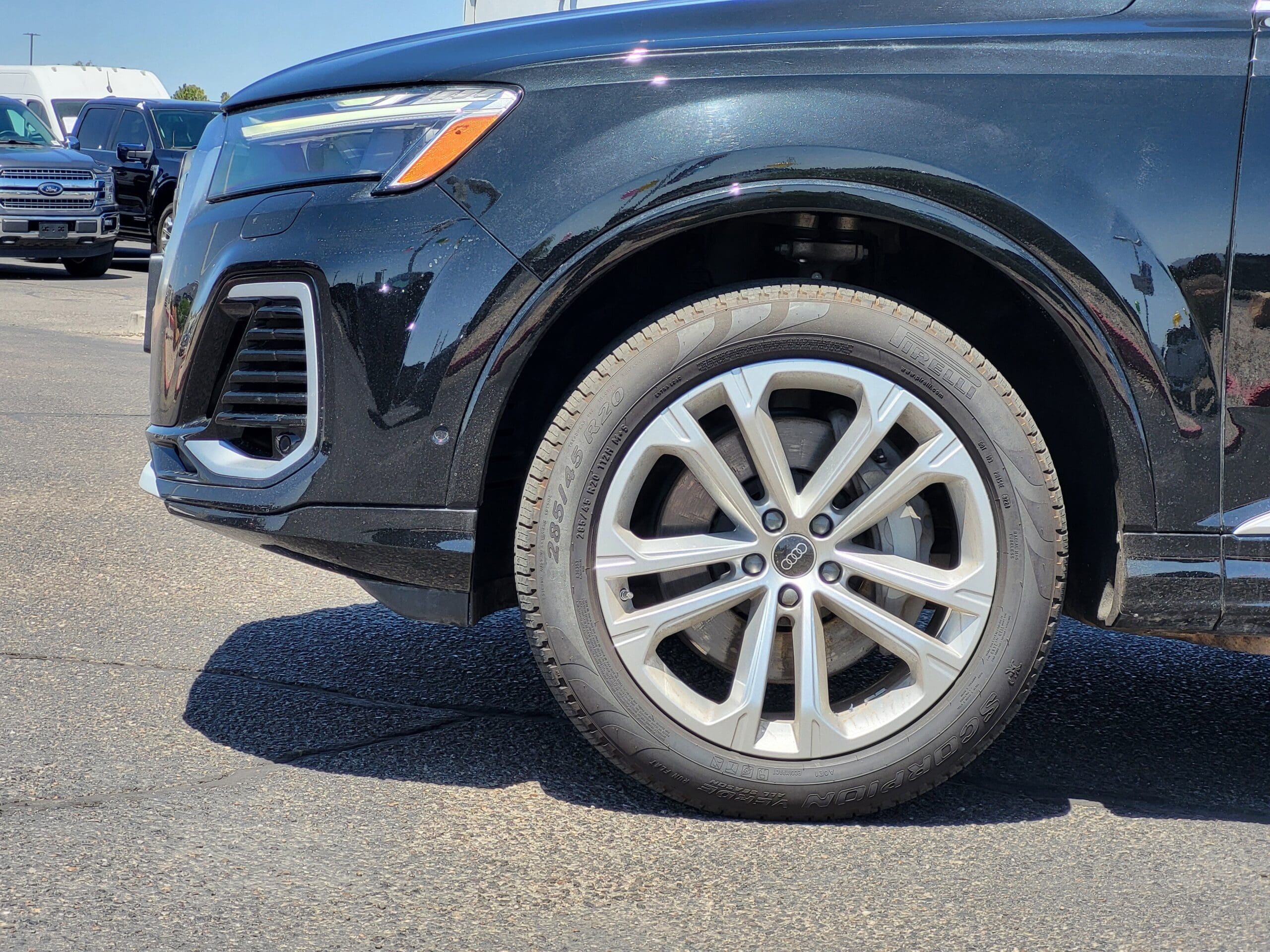 2025 Audi Q7 - Image 10