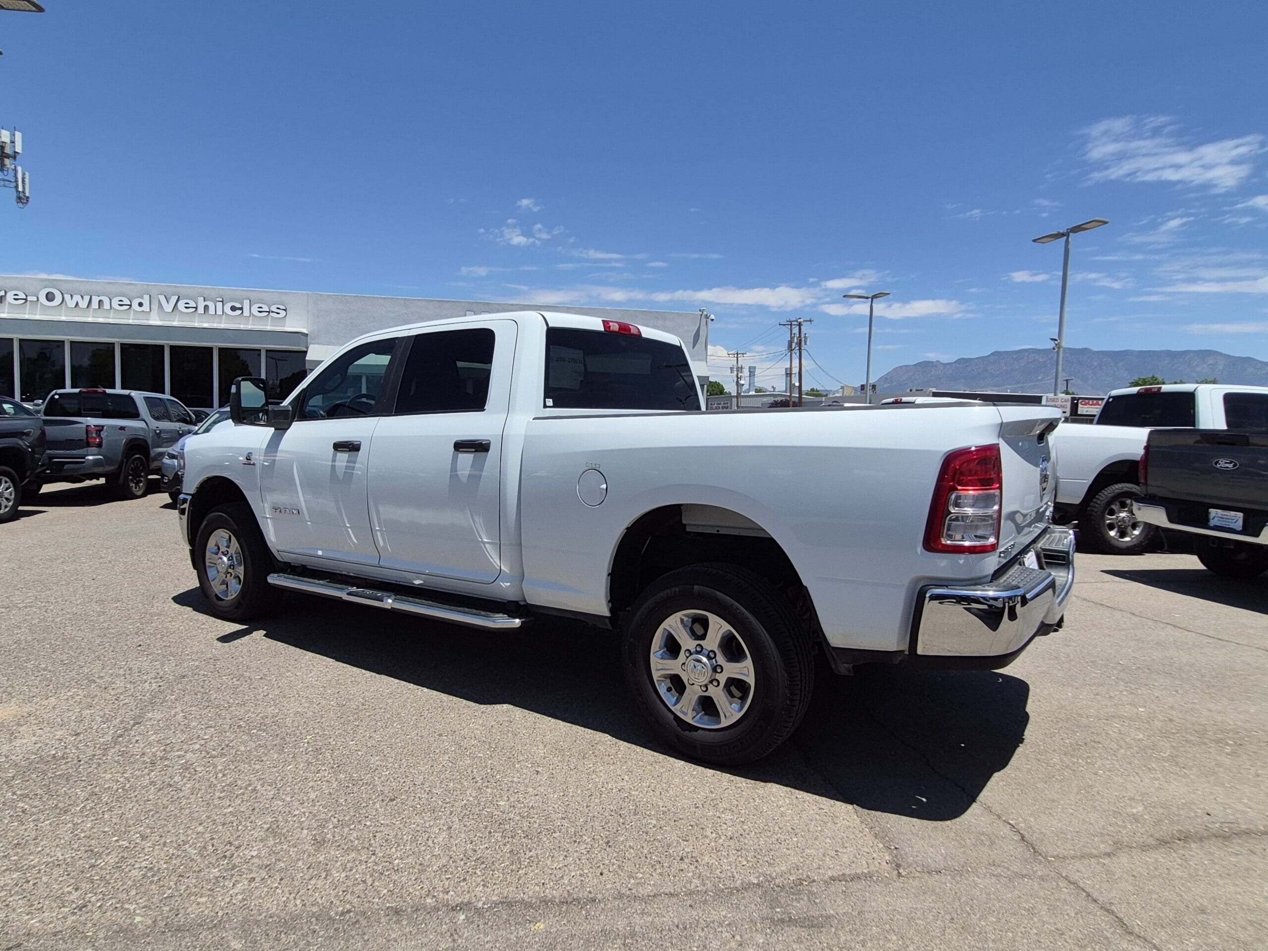2024 Ram 2500 - Image 3