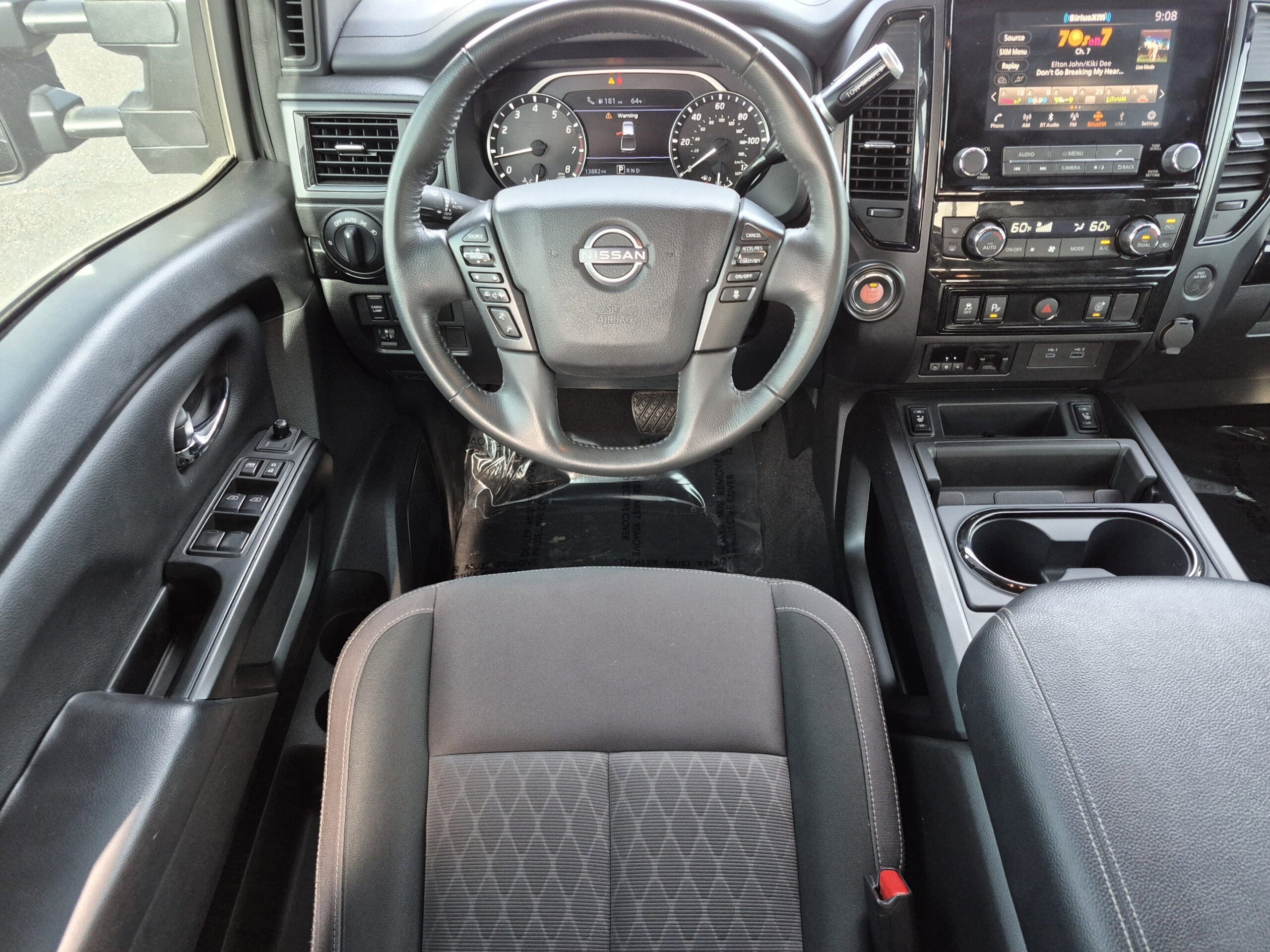 2024 Nissan Titan - Image 21