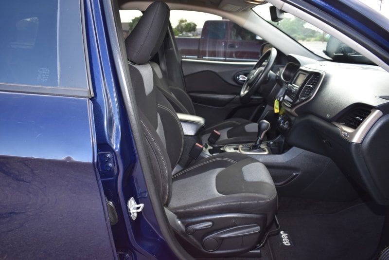 2015 Jeep Cherokee - Image 9