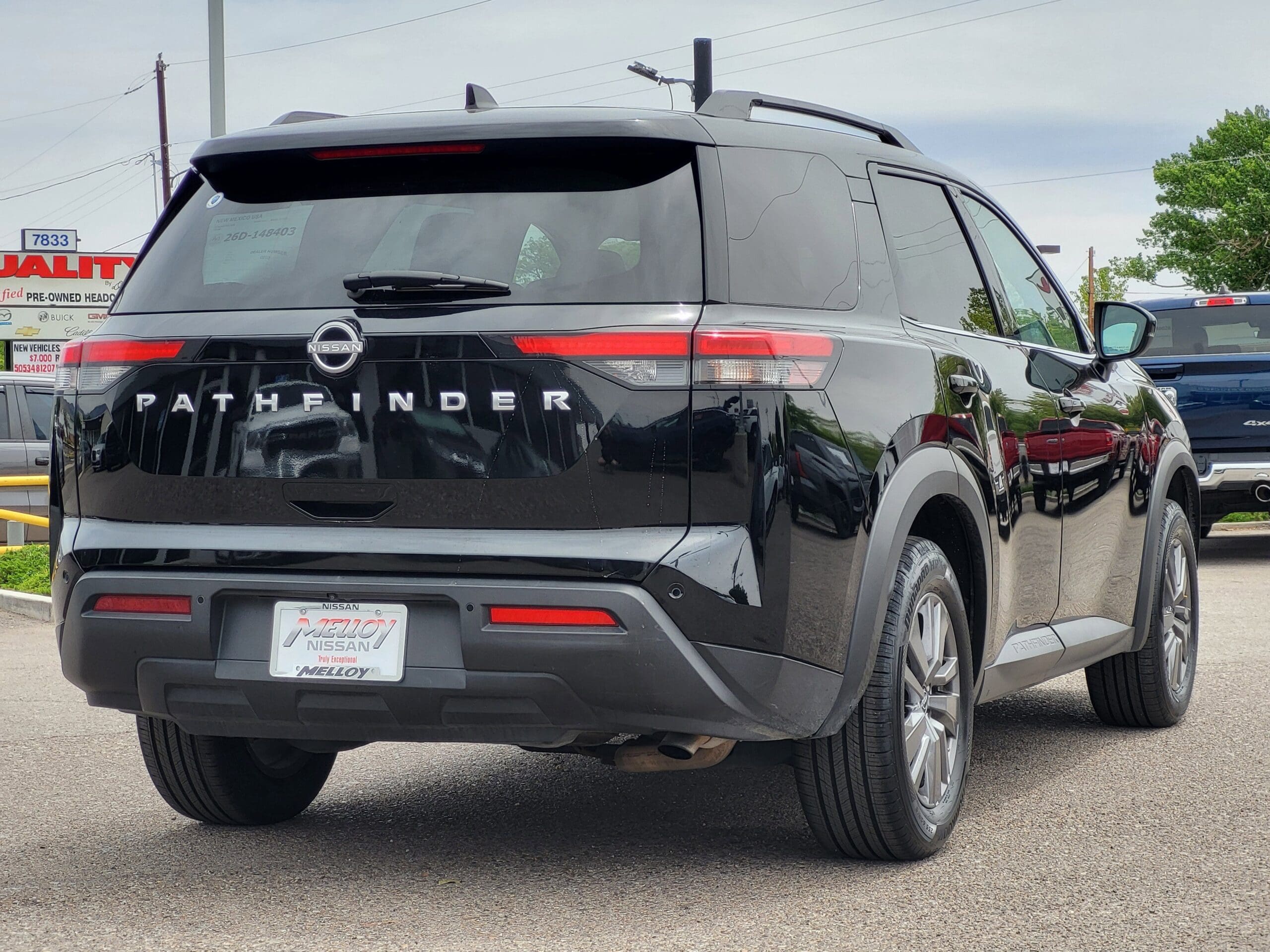 2025 Nissan Pathfinder - Image 4