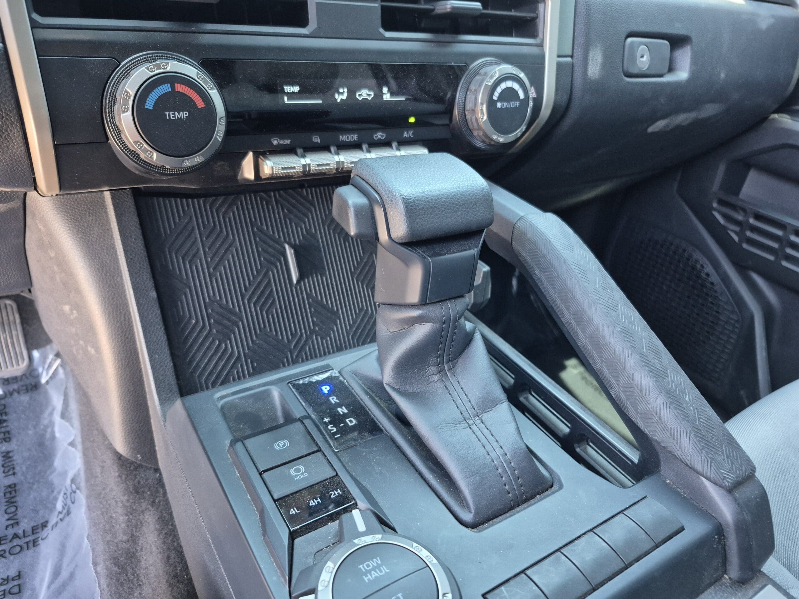2025 Toyota Tacoma 4WD - Image 9