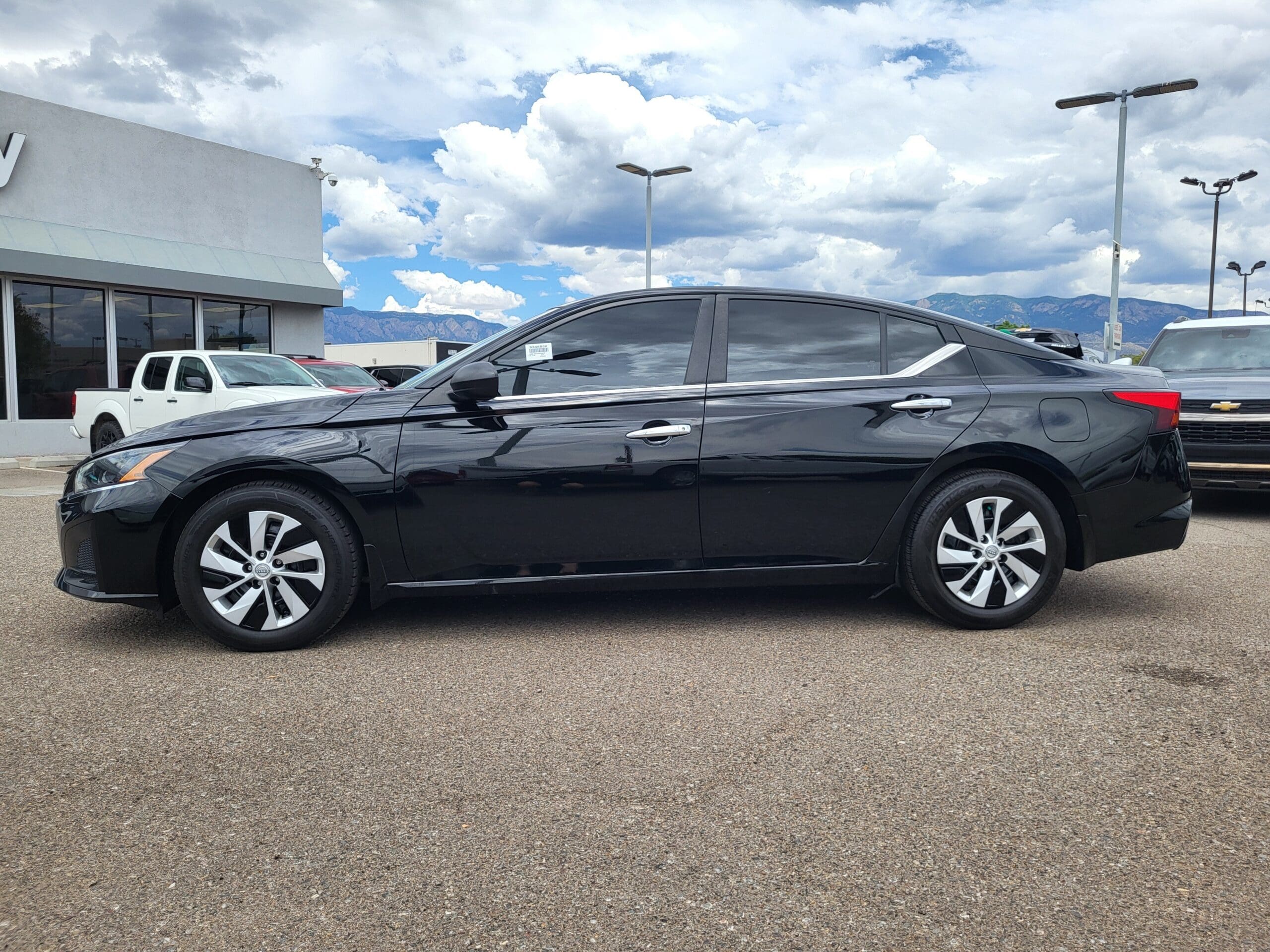 2024 Nissan Altima - Image 7