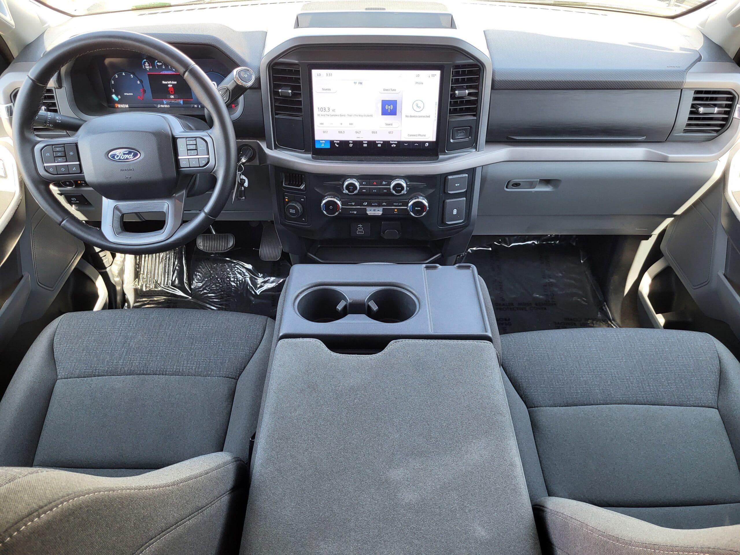 2025 Ford F-150 - Image 26
