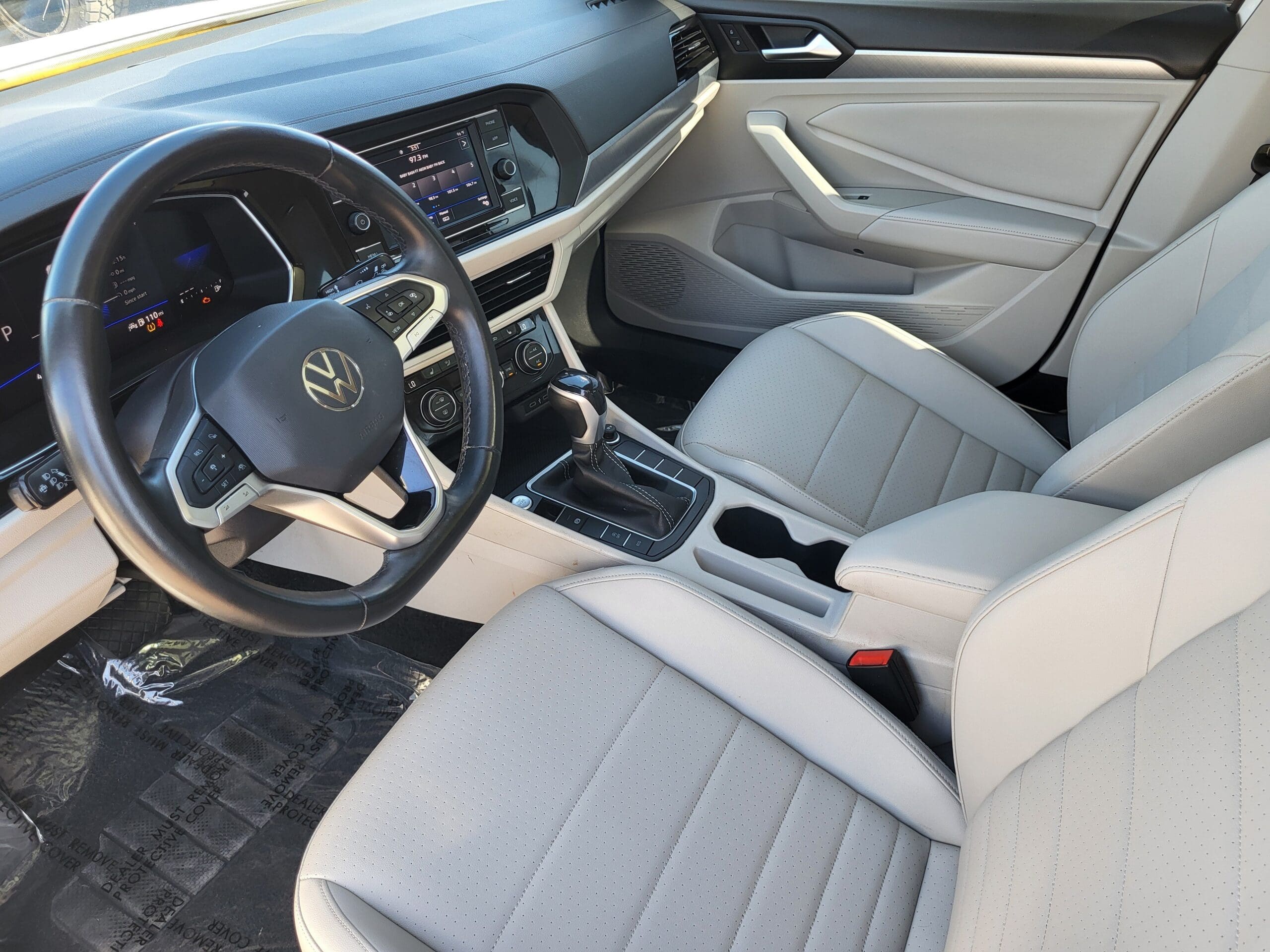2023 Volkswagen Jetta - Image 14