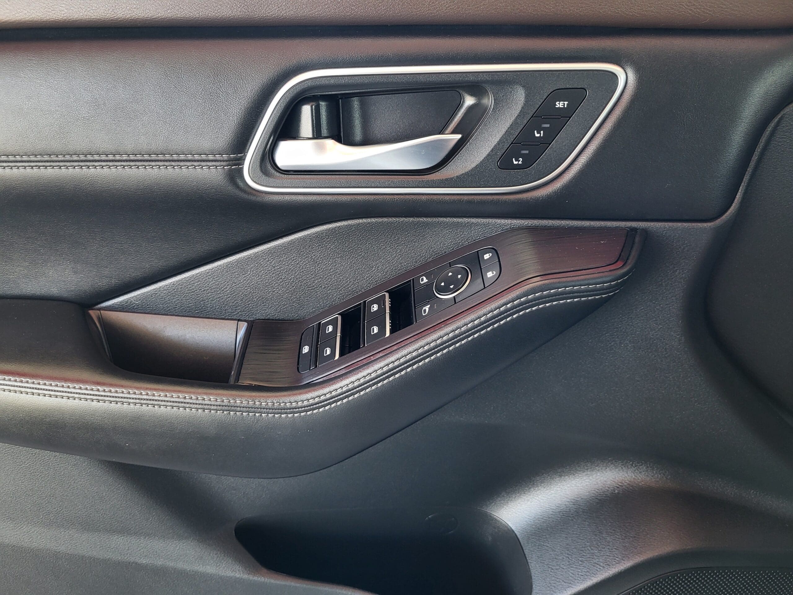 2023 Nissan Rogue - Image 23