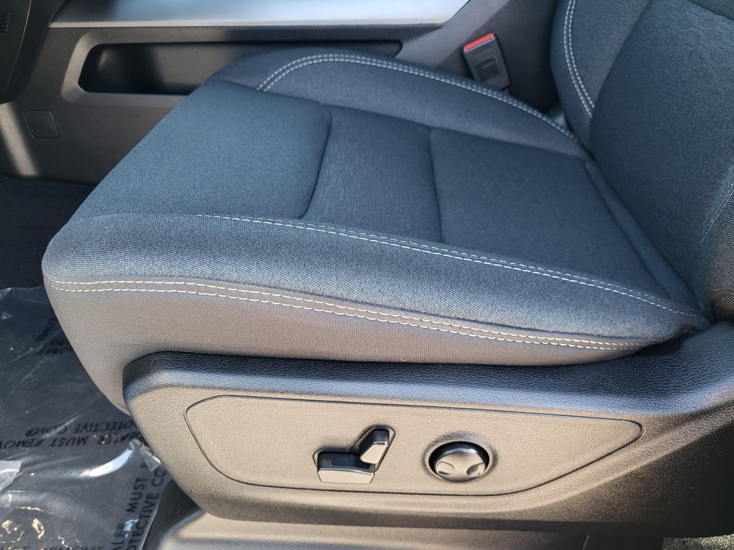 2025 Ram 1500 - Image 25