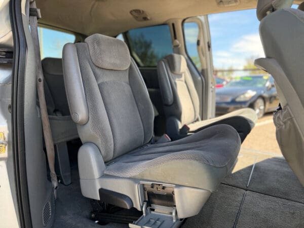 2005 Dodge Grand Caravan