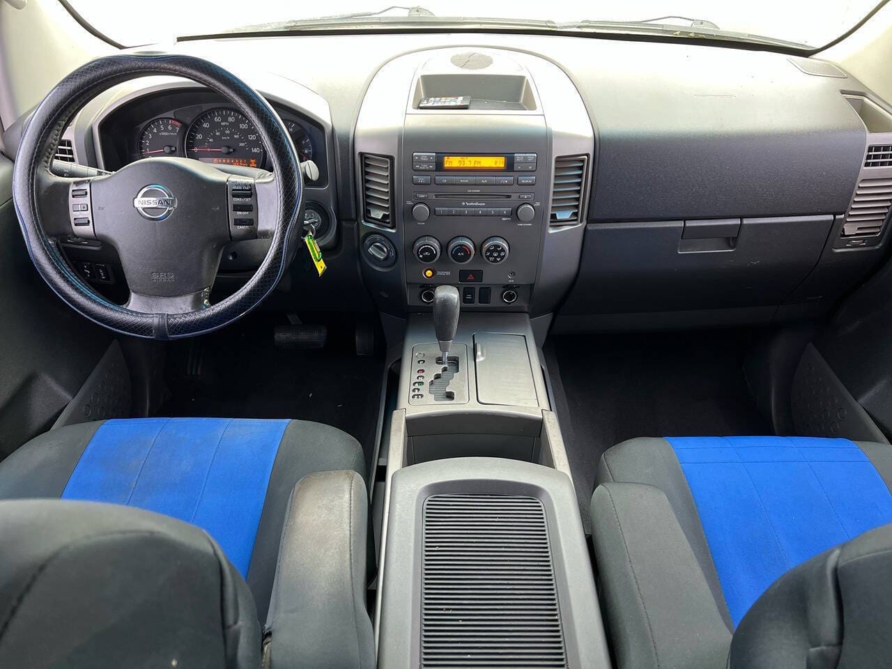2005 Nissan Titan - Image 8