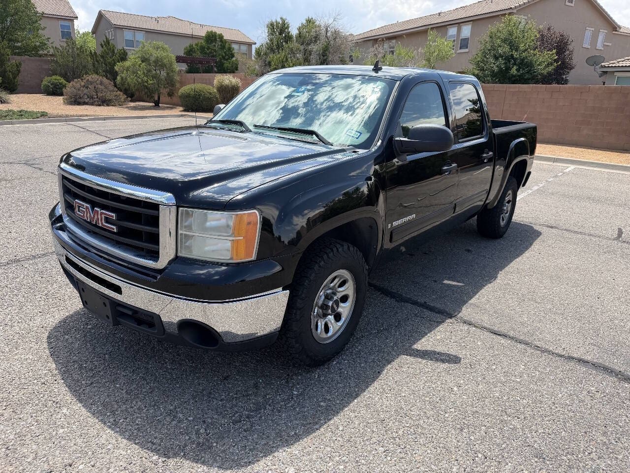 2007 GMC Sierra 1500 - Image 2