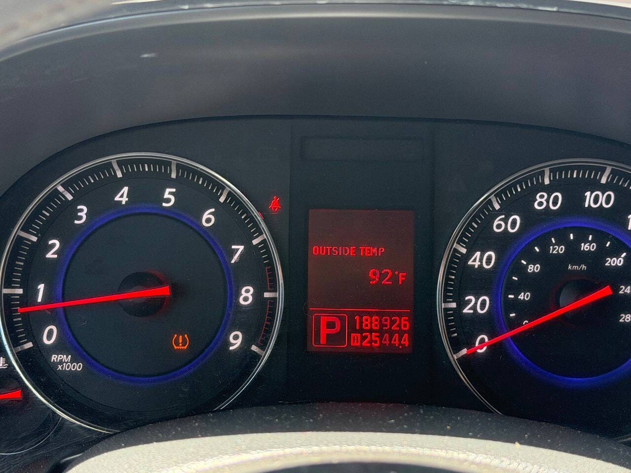 2009 Infiniti FX35 - Image 17