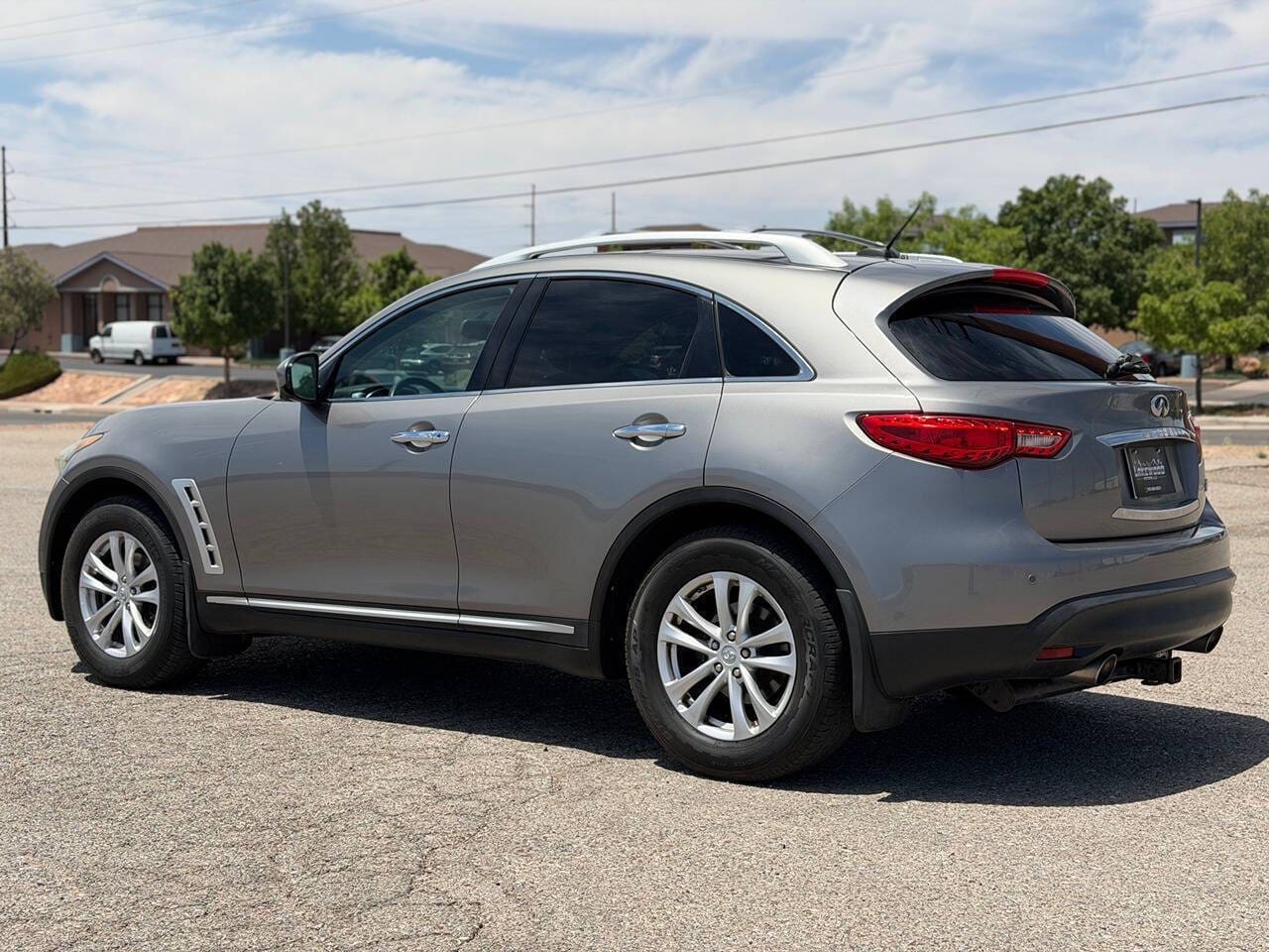 2009 Infiniti FX35 - Image 8