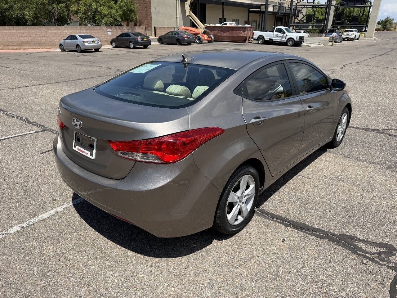 2012 Hyundai Elantra - Image 7