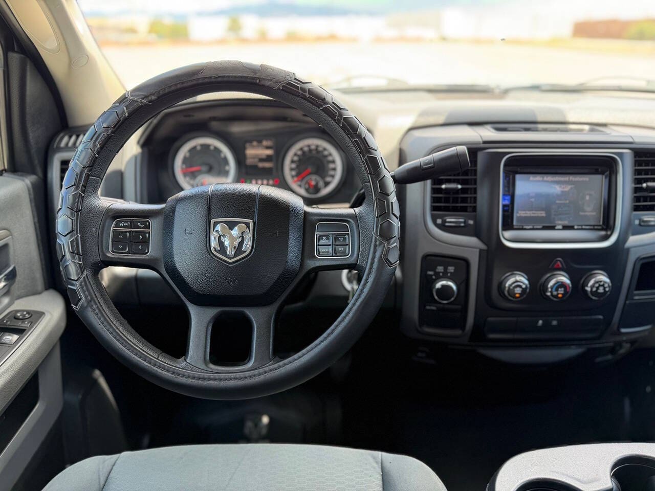 2013 RAM 1500 - Image 12