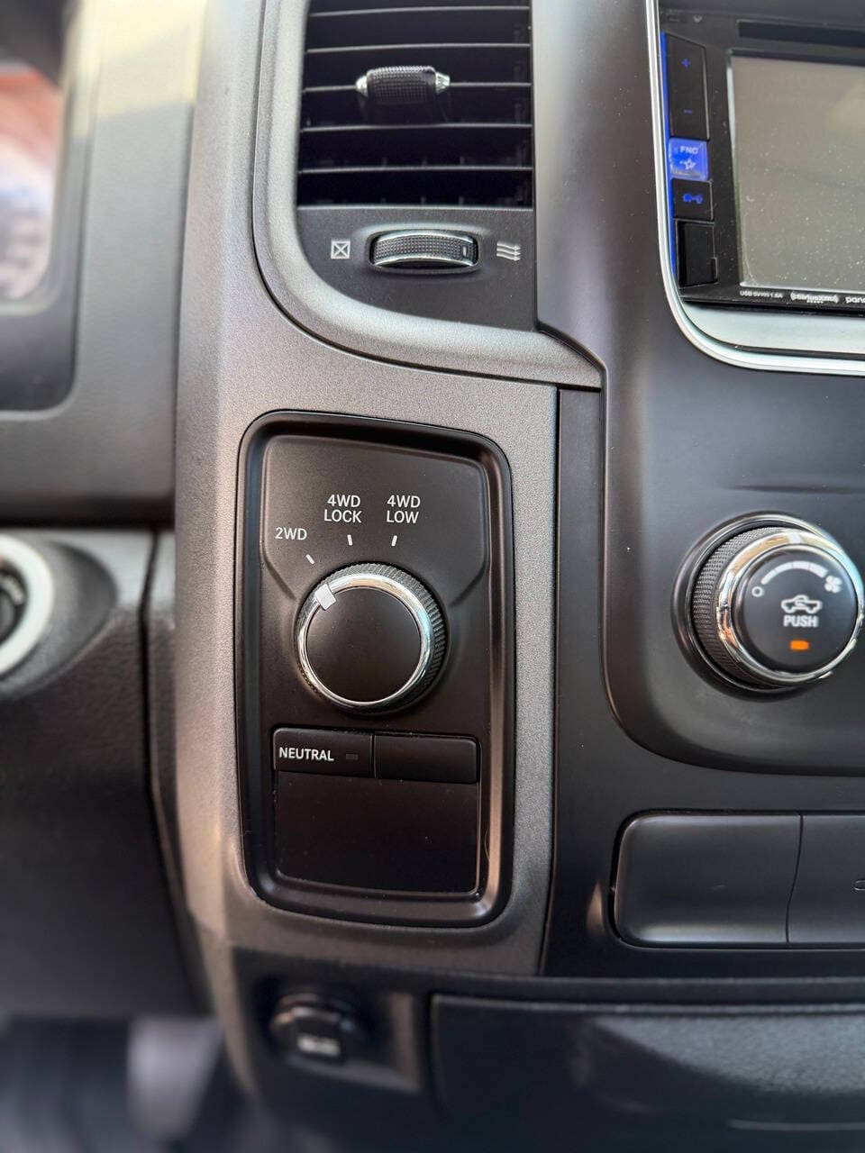 2013 RAM 1500 - Image 15