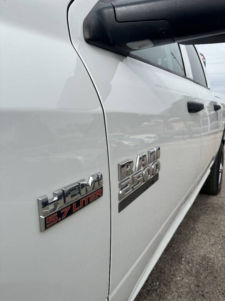 2014 RAM 2500 - Image 10
