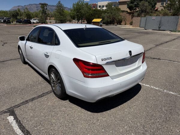 2015 Hyundai Equus