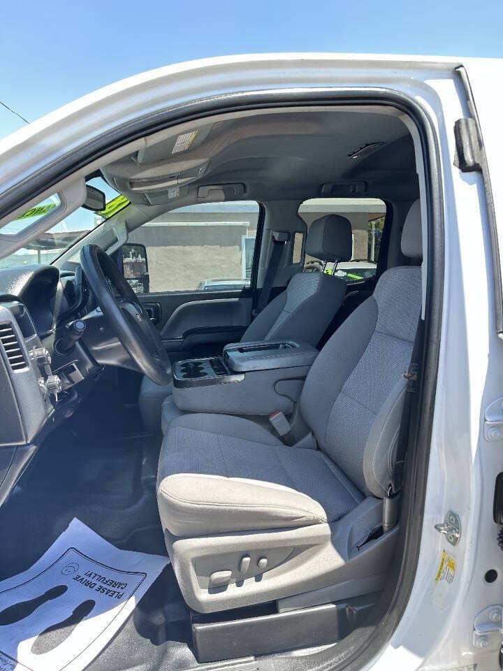2018 Chevrolet Silverado 2500HD - Image 9