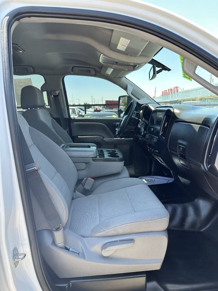 2018 Chevrolet Silverado 2500HD - Image 10