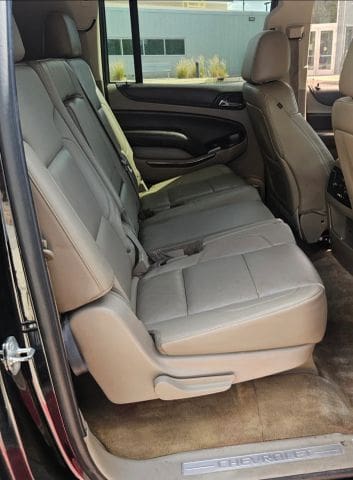 2015 Chevrolet Suburban - Image 11