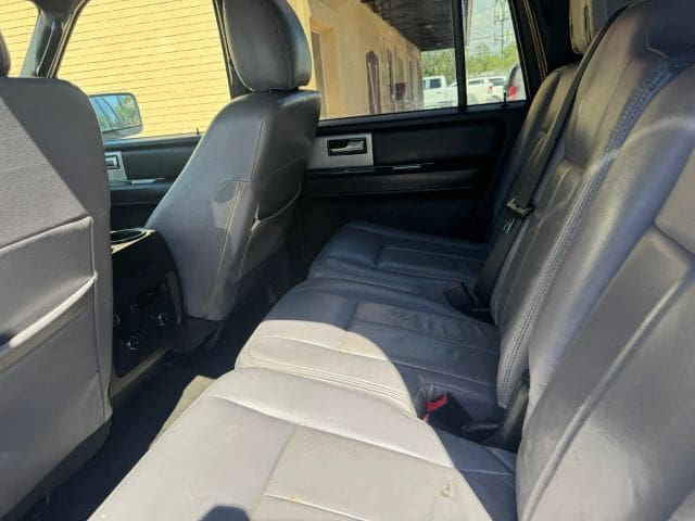 2017 Ford Expedition EL - Image 6