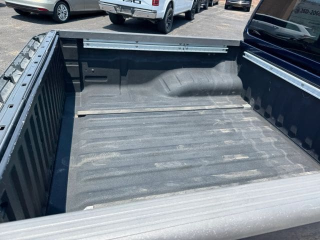 2011 Nissan Frontier Crew Cab - Image 7