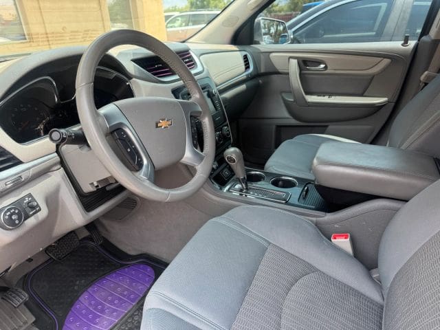 2017 Chevrolet Traverse - Image 5