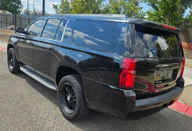 2015 Chevrolet Suburban - Image 2