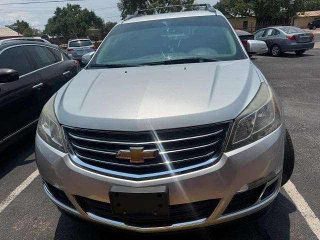 2017 Chevrolet Traverse - Image 3