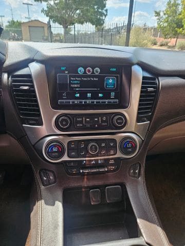 2015 Chevrolet Suburban - Image 8