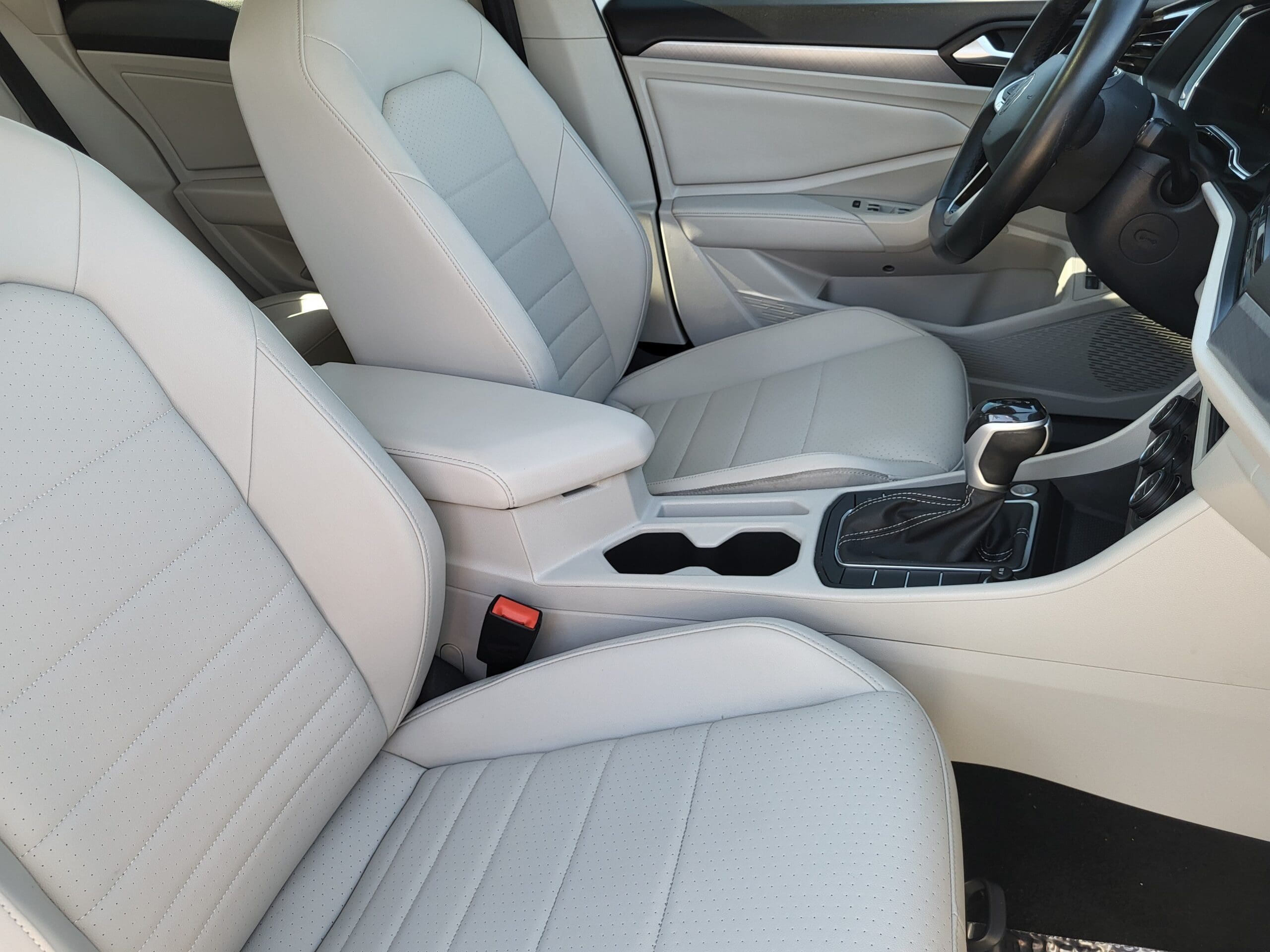 2023 Volkswagen Jetta - Image 15