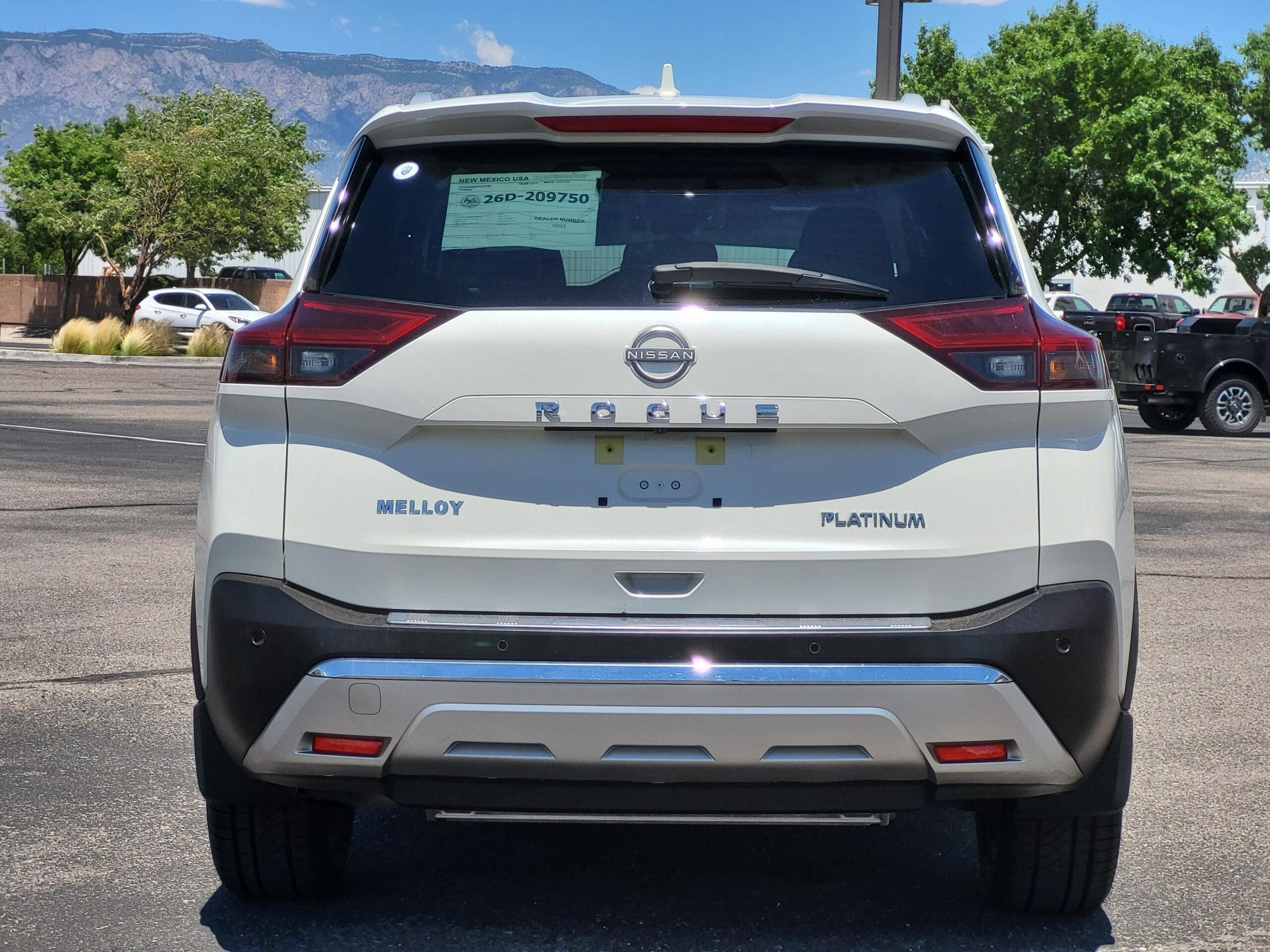 2023 Nissan Rogue - Image 5