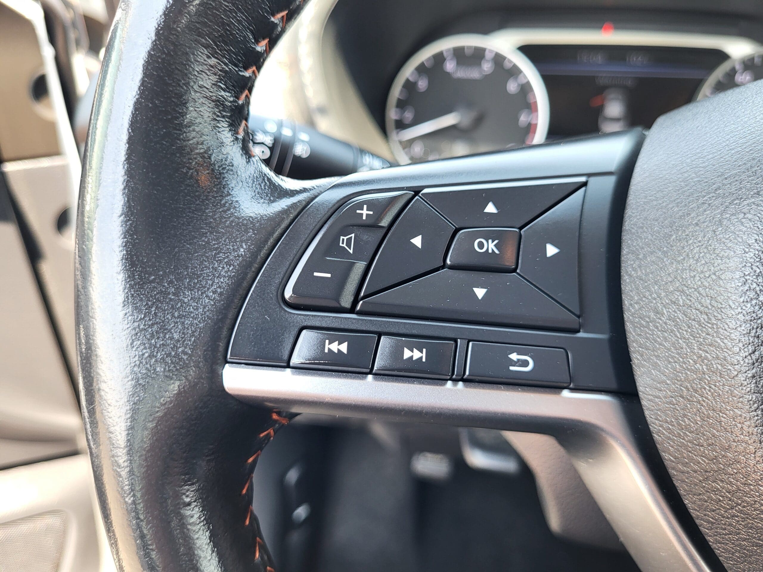 2023 Nissan Sentra - Image 28