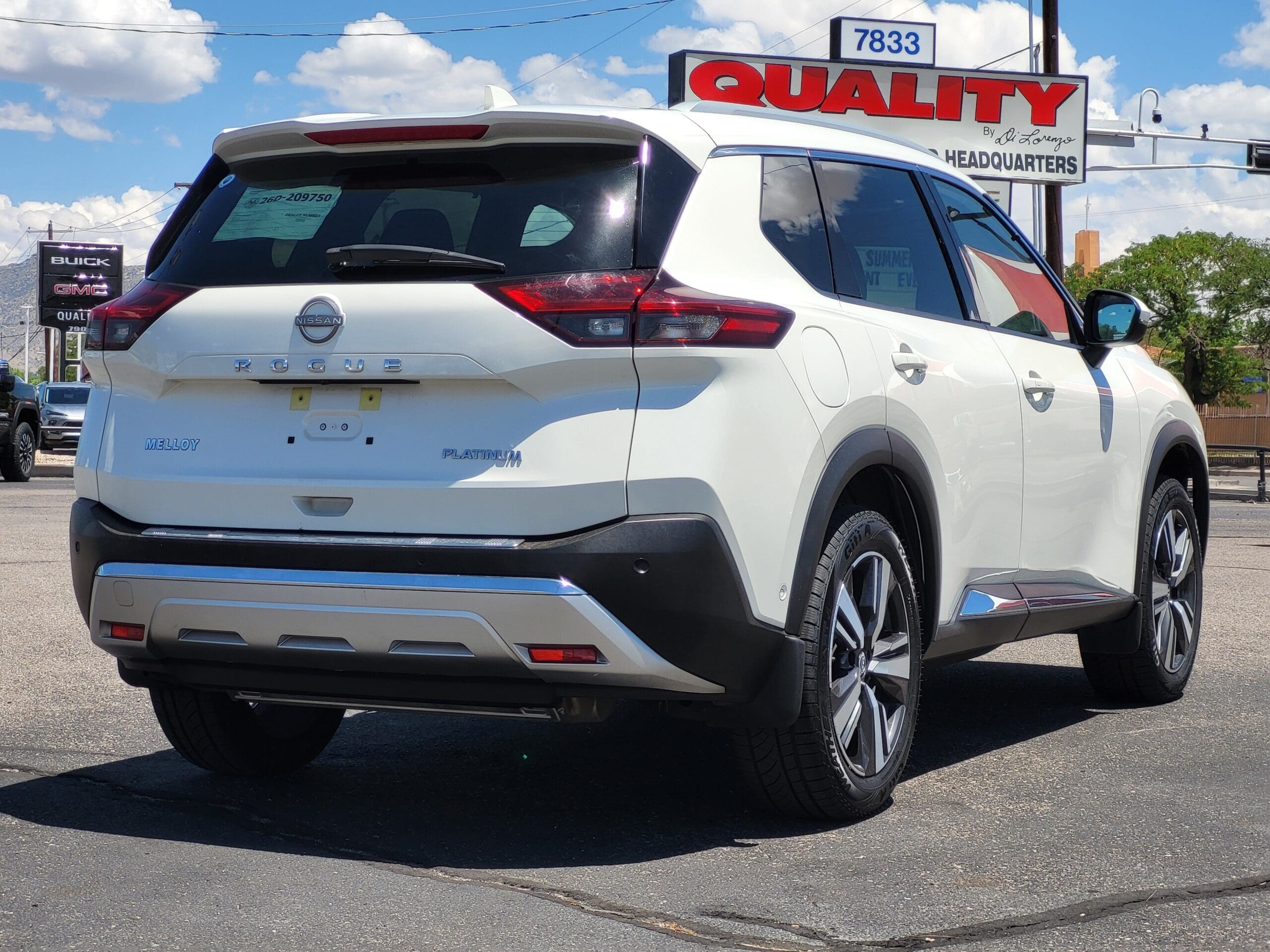 2023 Nissan Rogue - Image 4