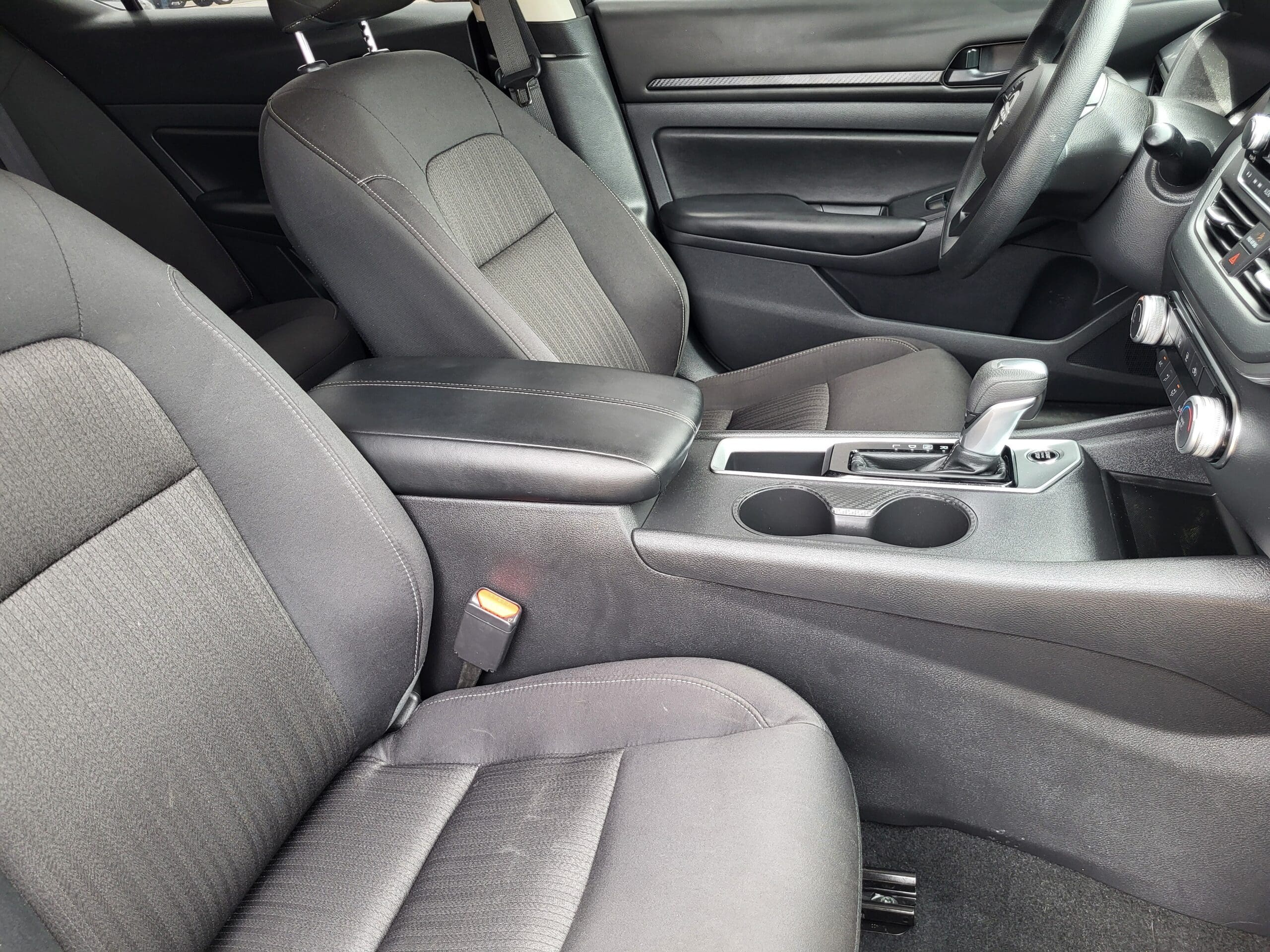 2024 Nissan Altima - Image 15