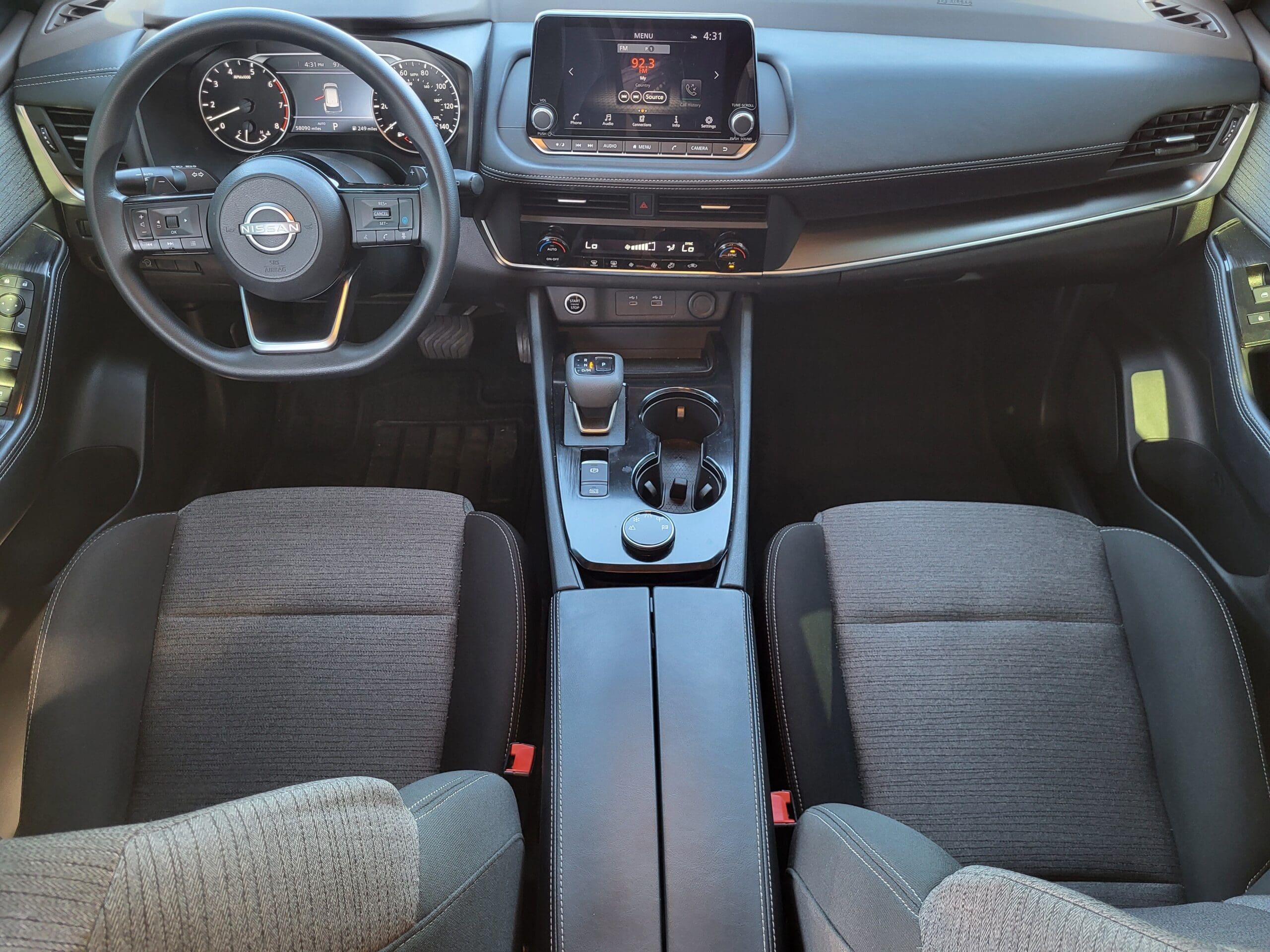 2023 Nissan Rogue - Image 26