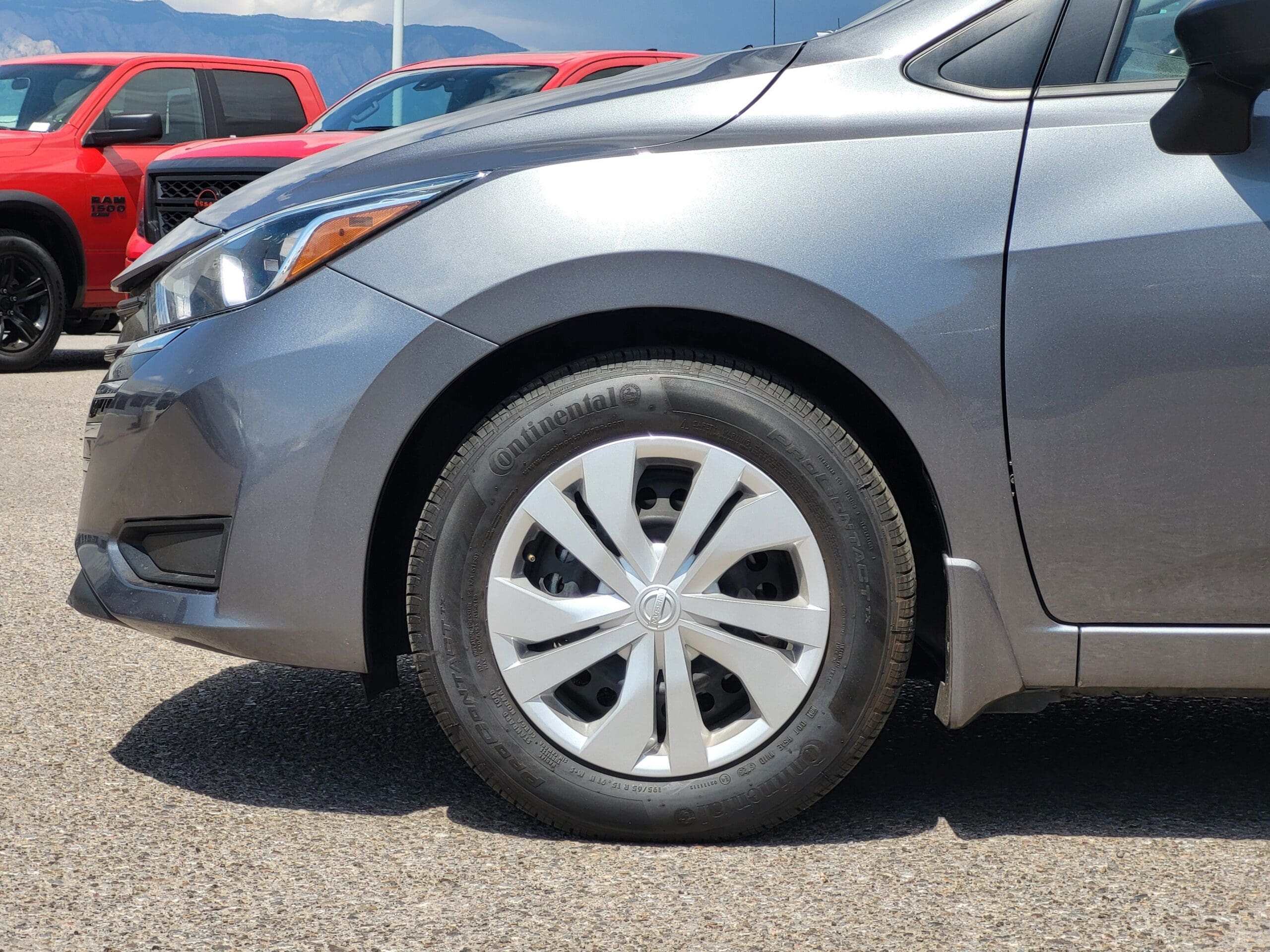 2024 Nissan Versa - Image 9
