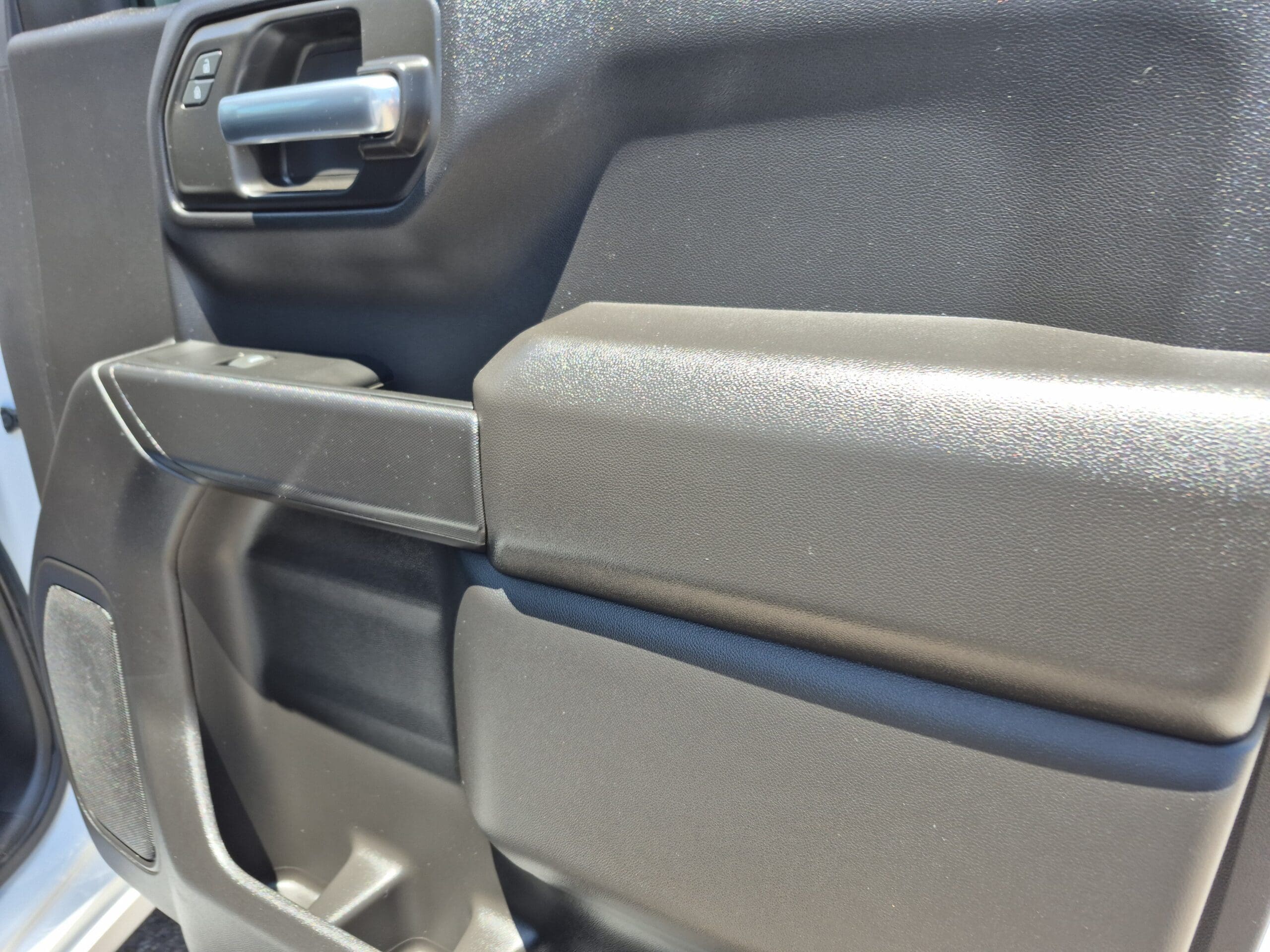 2025 Chevrolet Silverado 1500 - Image 17