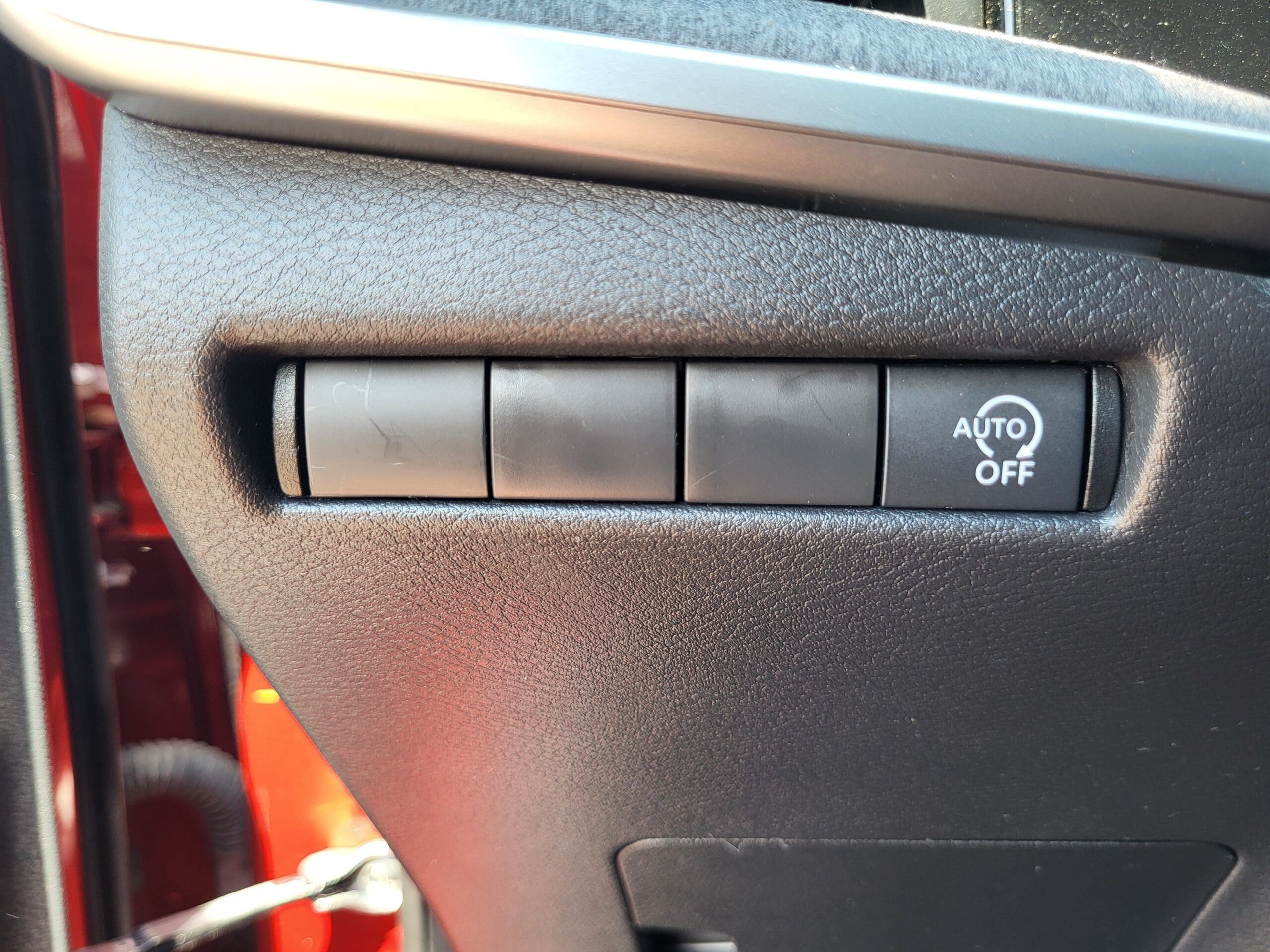 2026 Nissan Kicks - Image 22