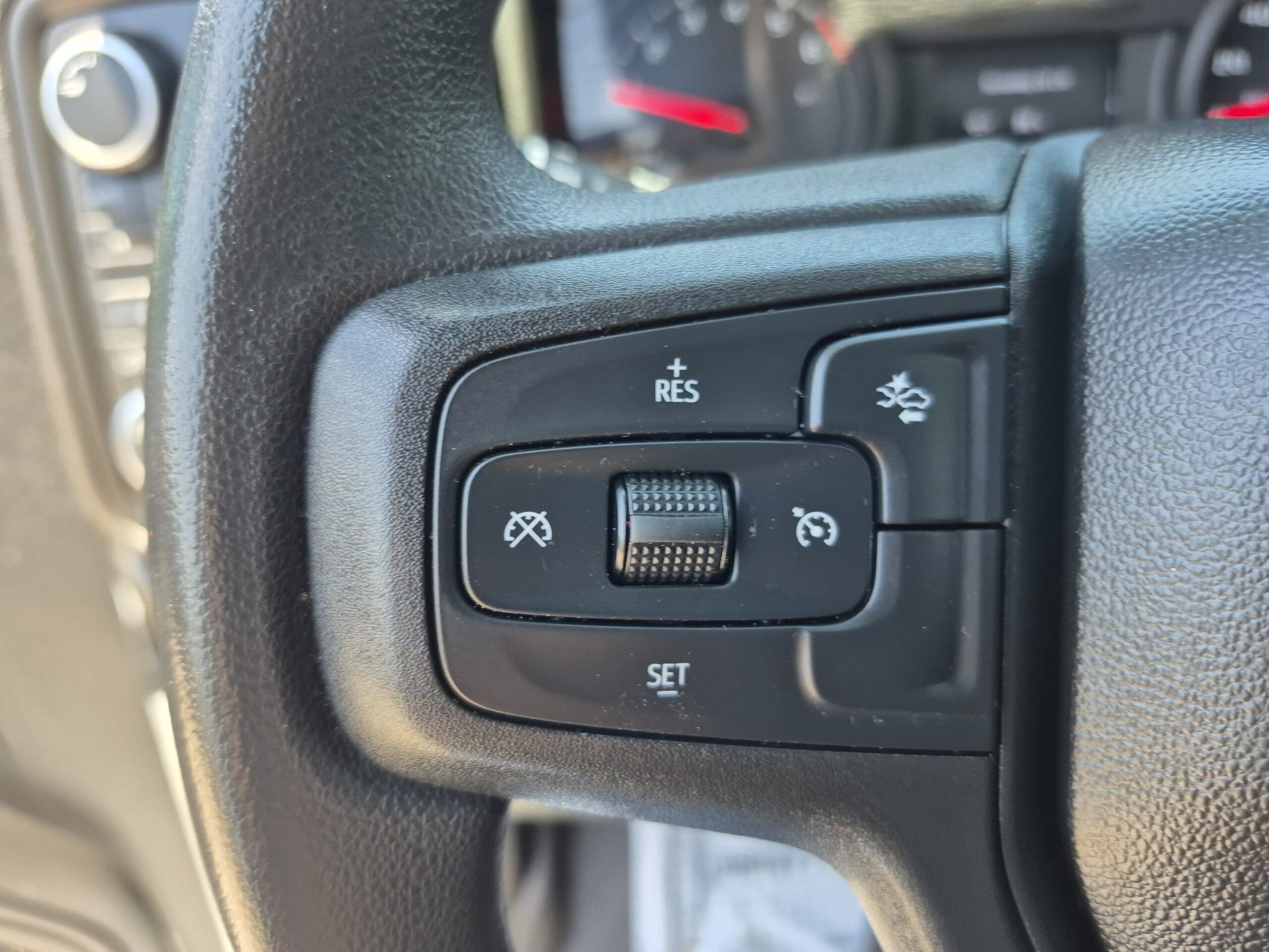 2025 Chevrolet Silverado 1500 - Image 21