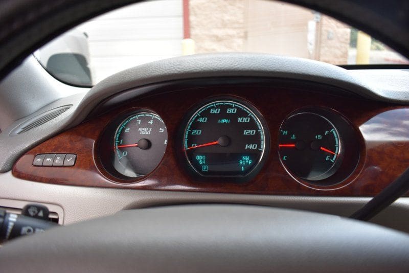 2011 Buick Lucerne - Image 12