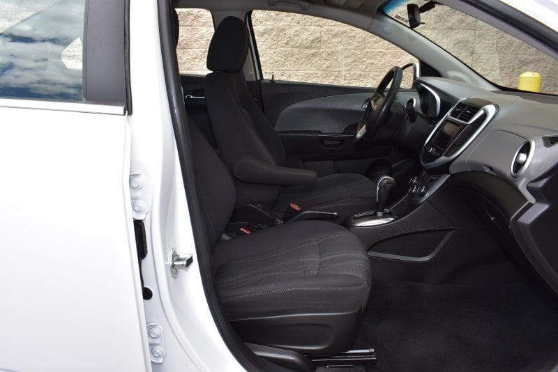 2020 Chevrolet Sonic - Image 13