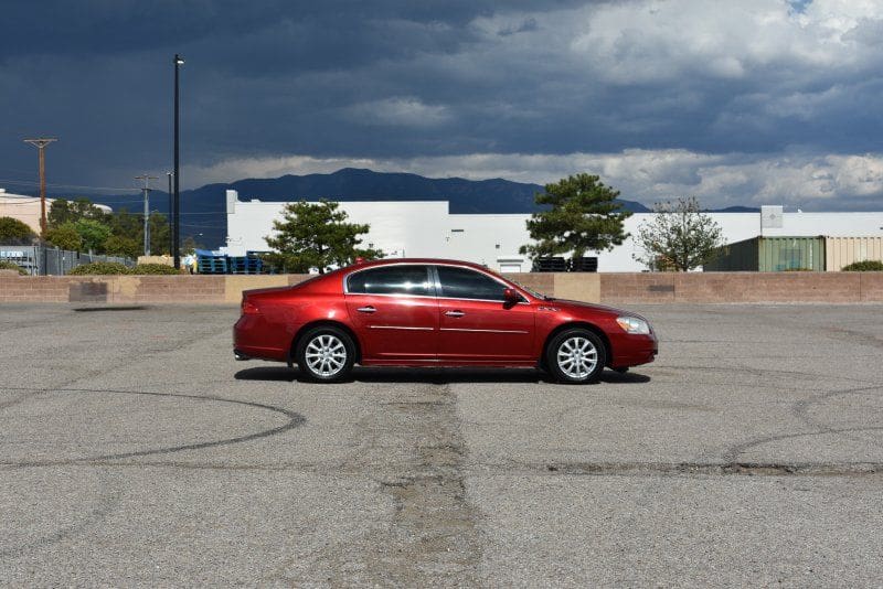 2011 Buick Lucerne - Image 3