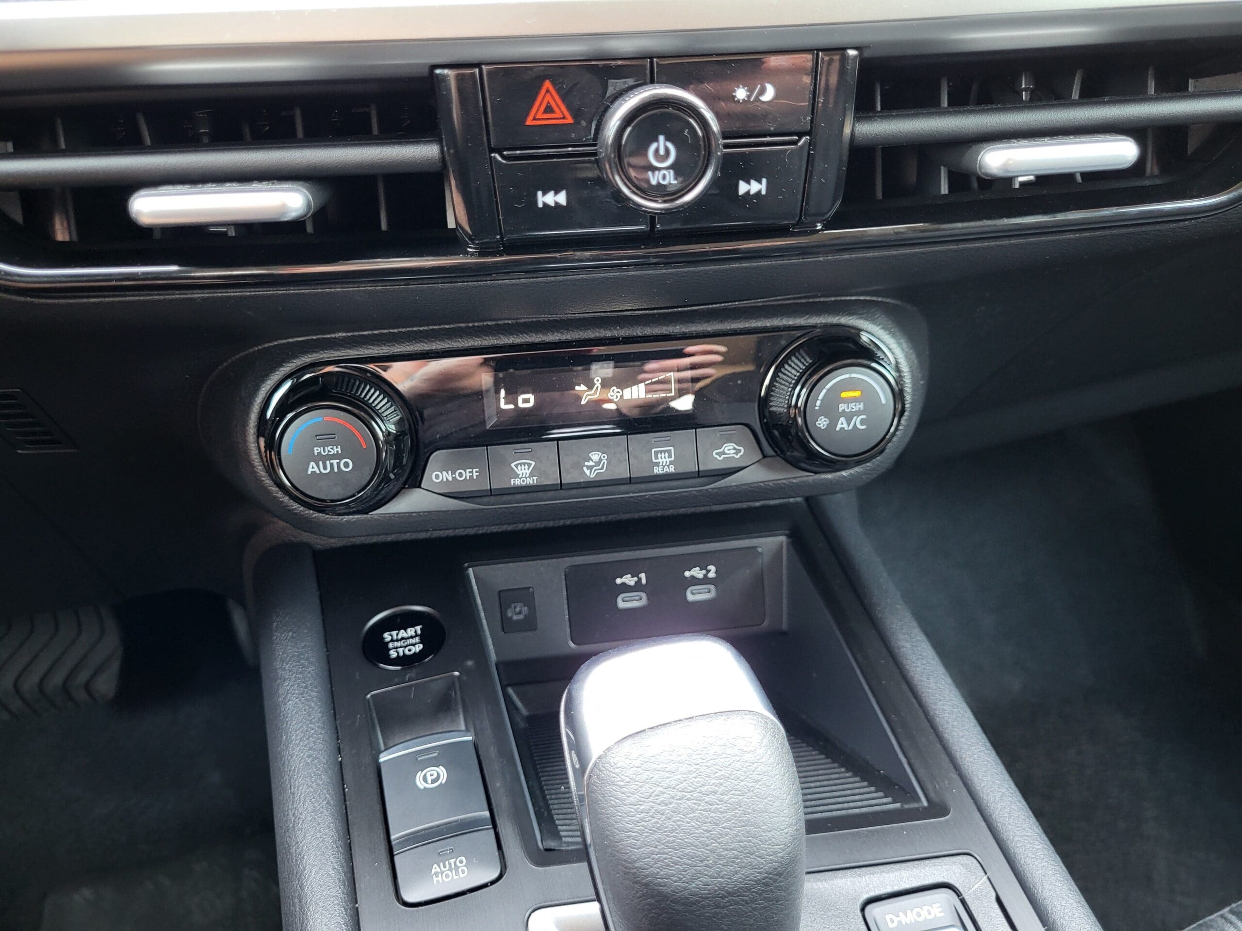 2026 Nissan Kicks - Image 19