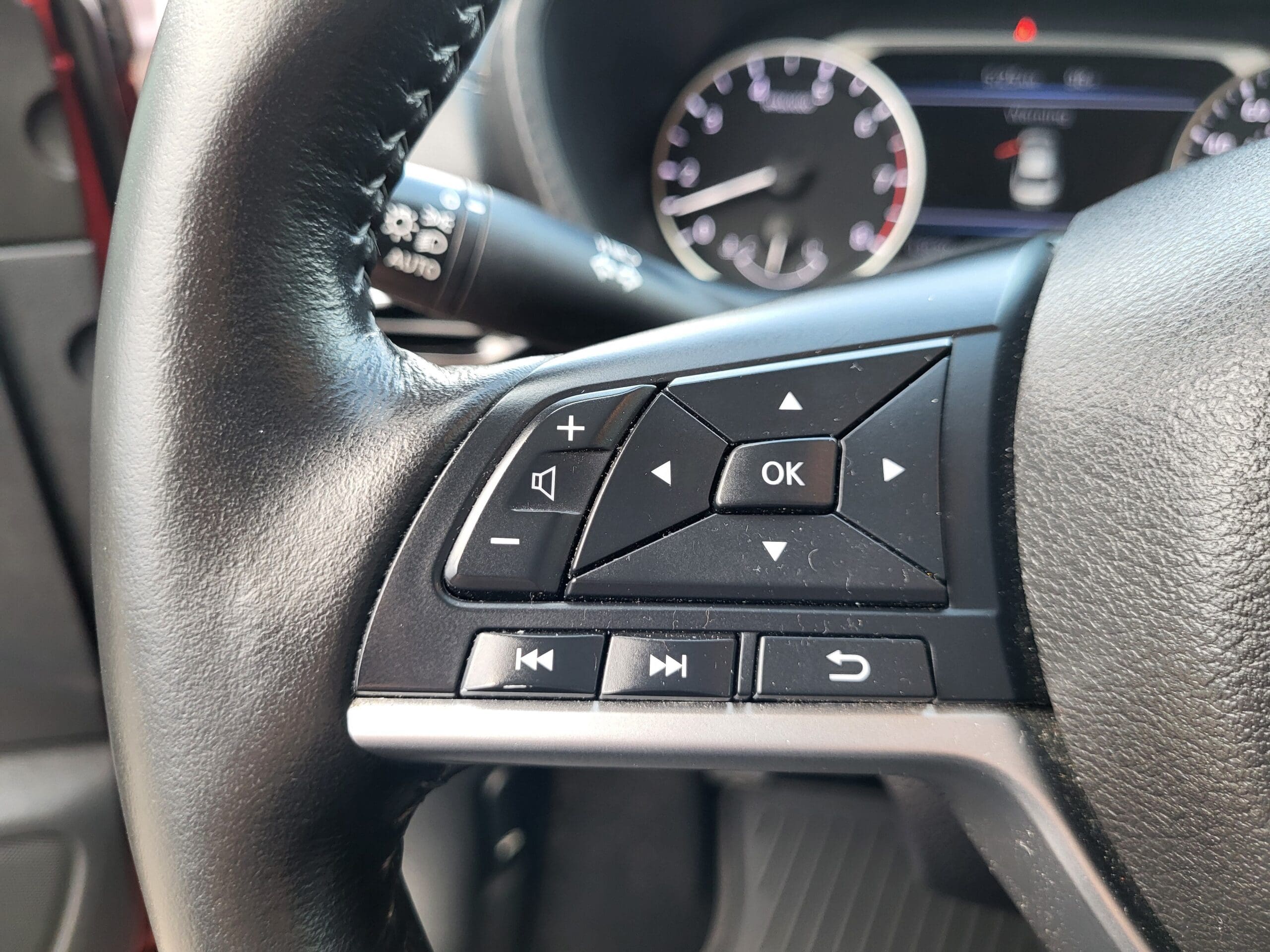2023 Nissan Sentra - Image 27