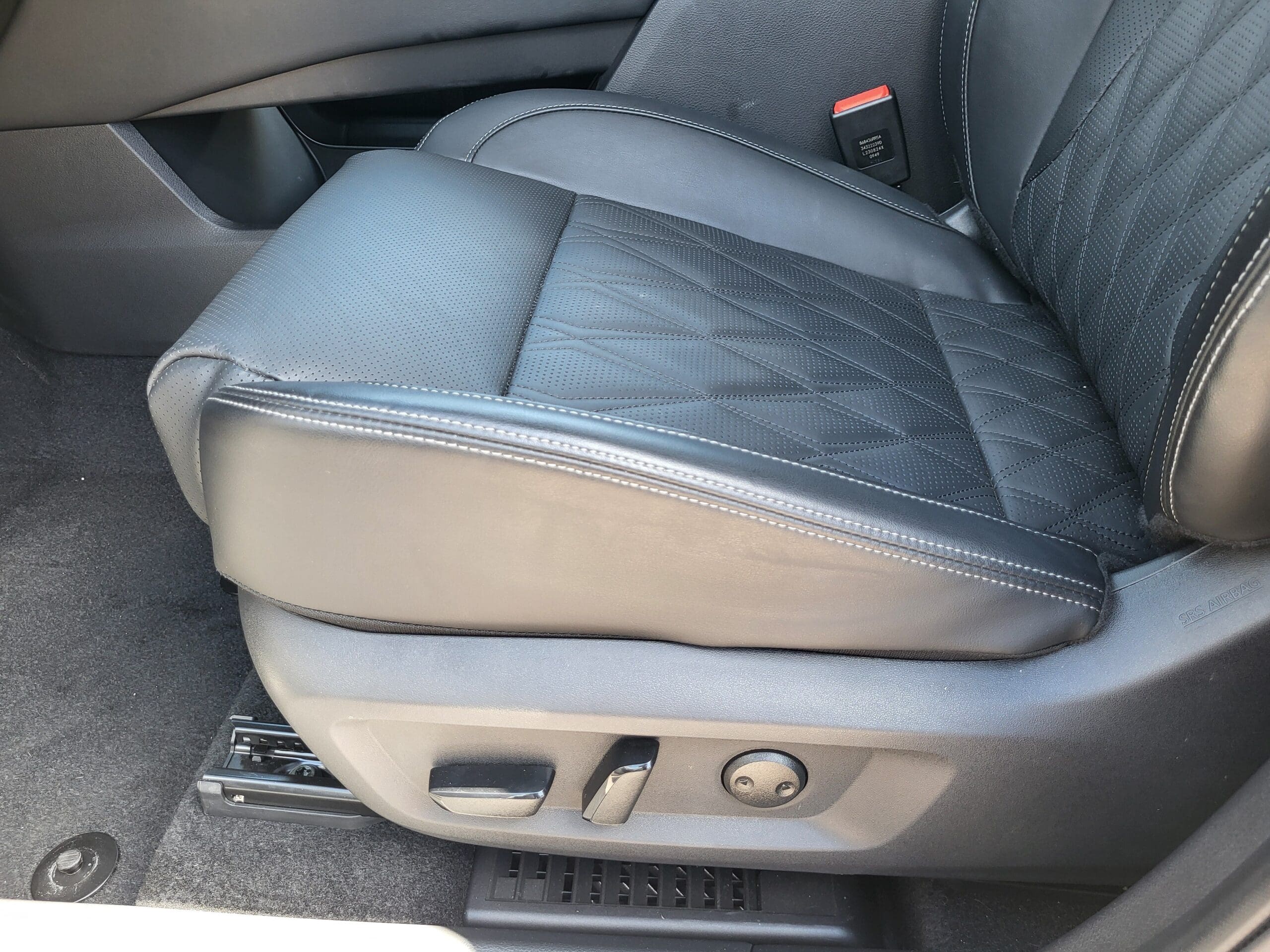 2025 Nissan Rogue - Image 24
