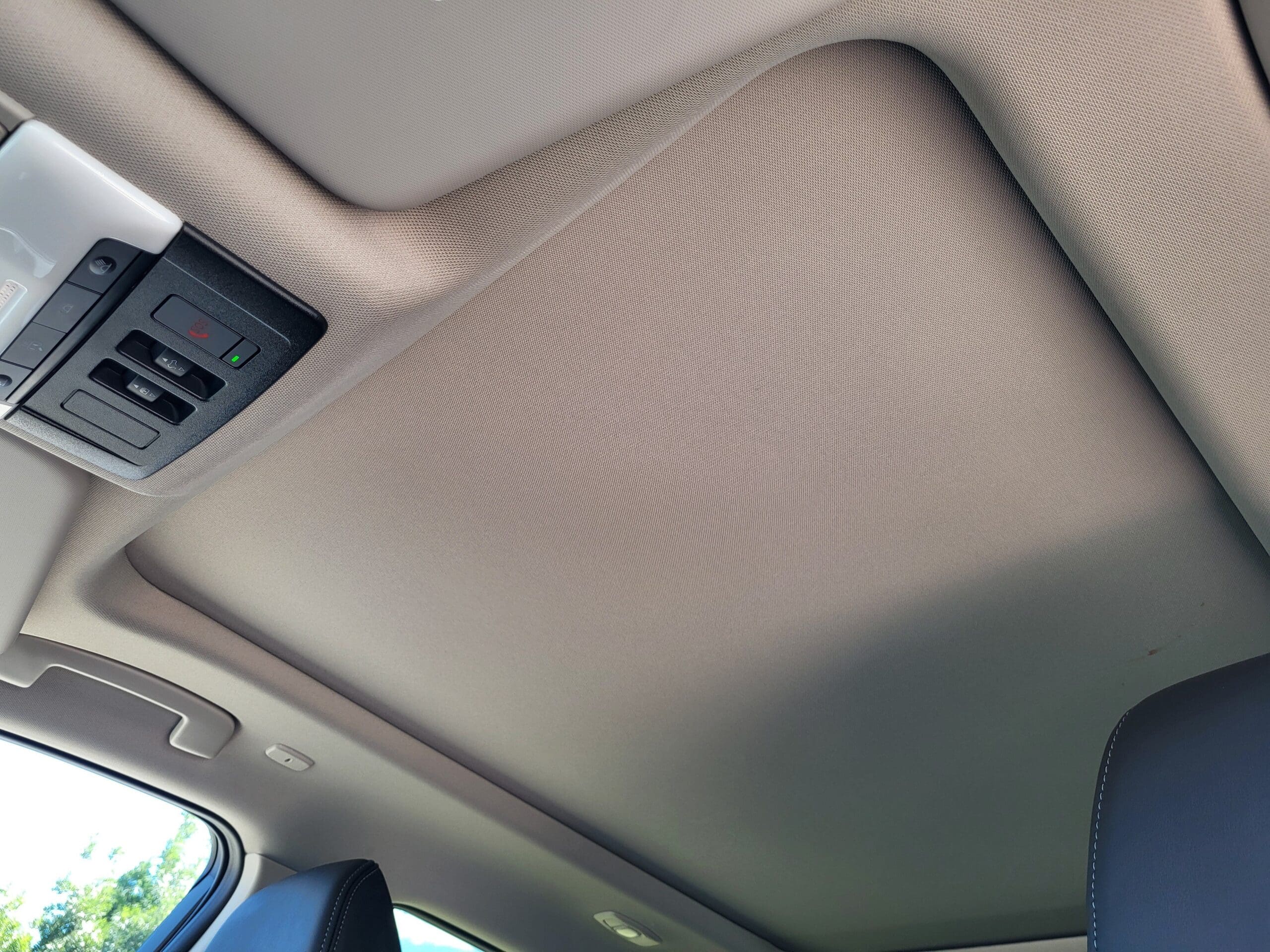 2025 Nissan Rogue - Image 25