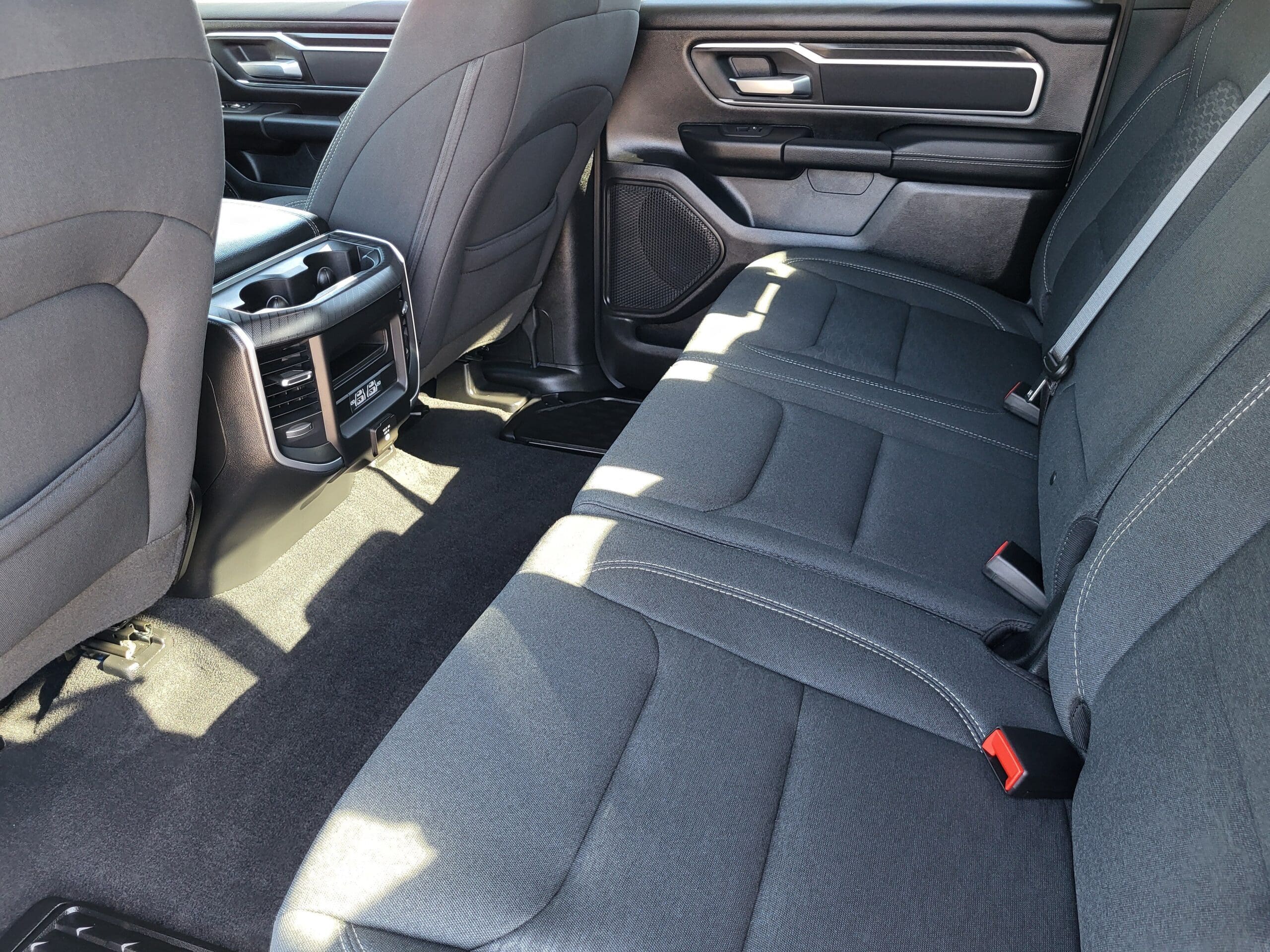 2025 Ram 1500 - Image 29