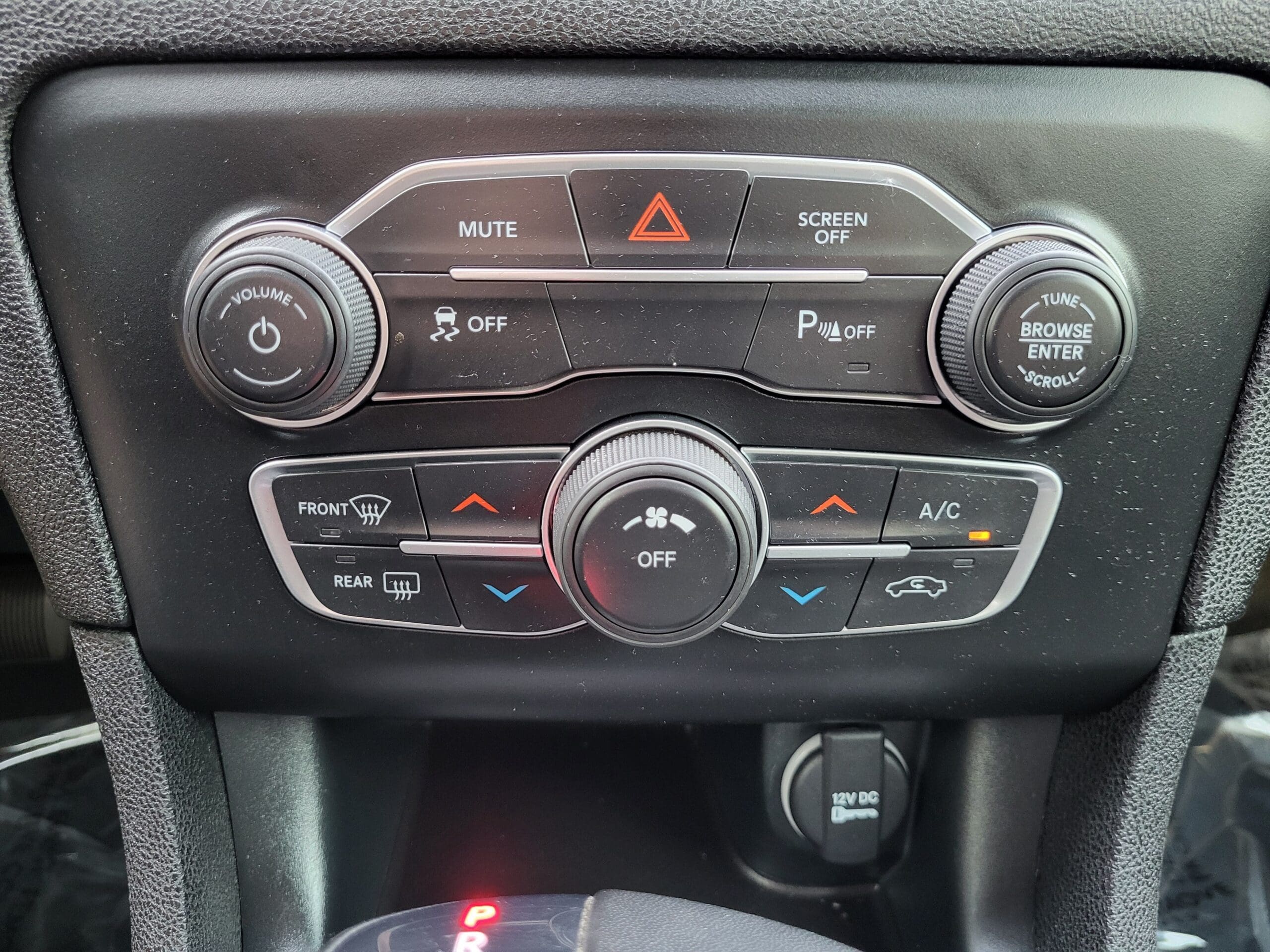 2023 Dodge Charger - Image 19